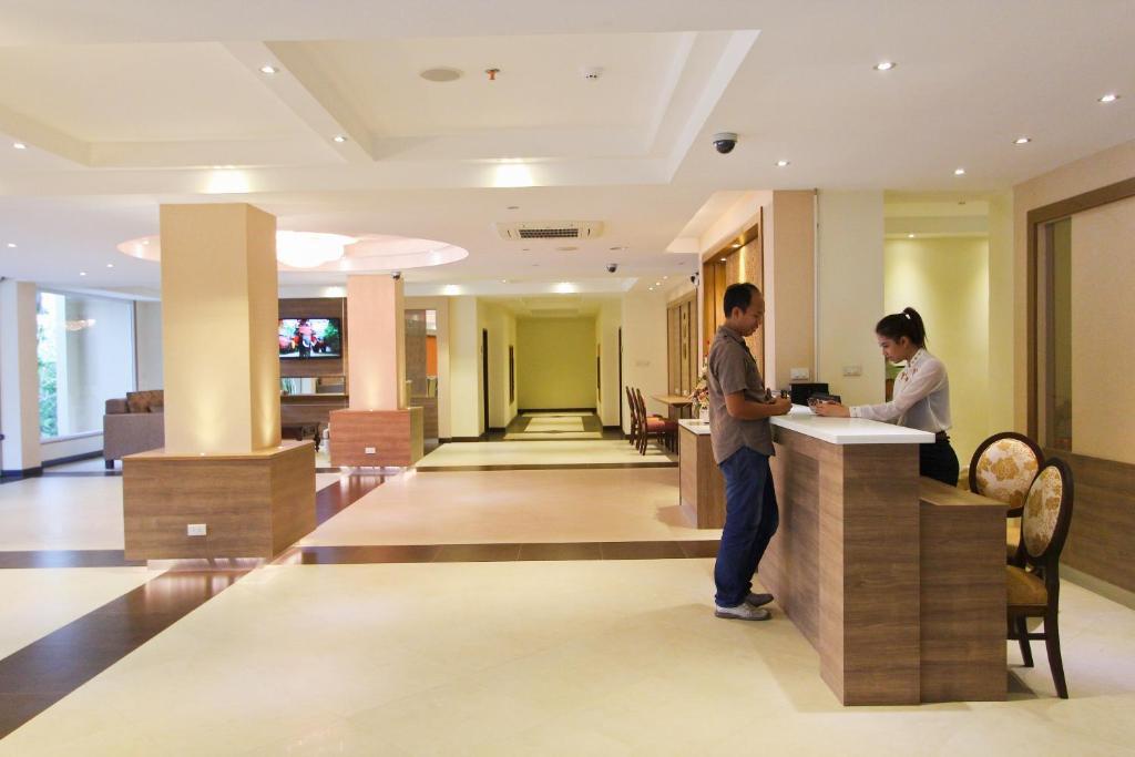 Kitlada Hotel Udonthani Bagian luar foto