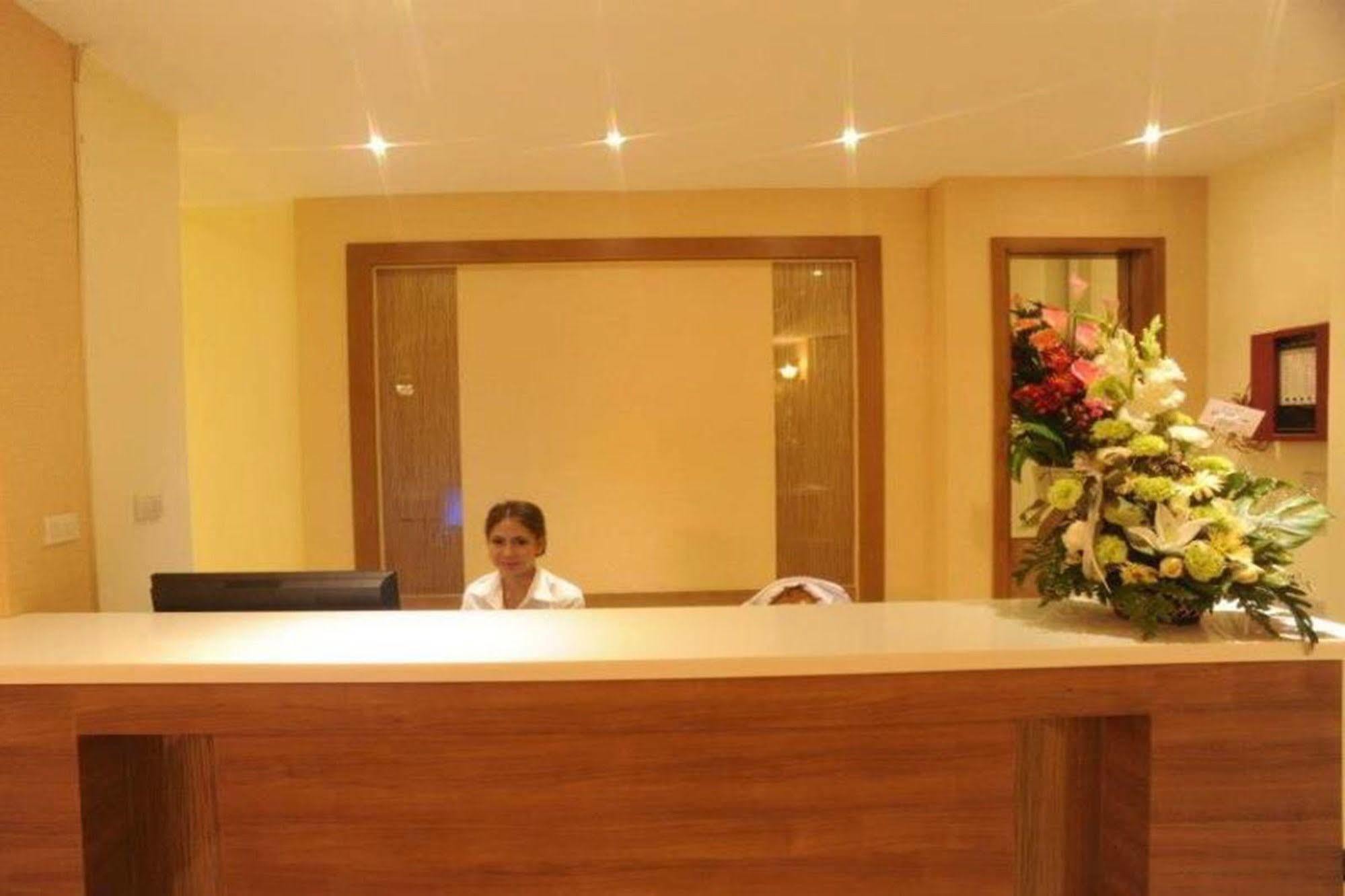 Kitlada Hotel Udonthani Bagian luar foto